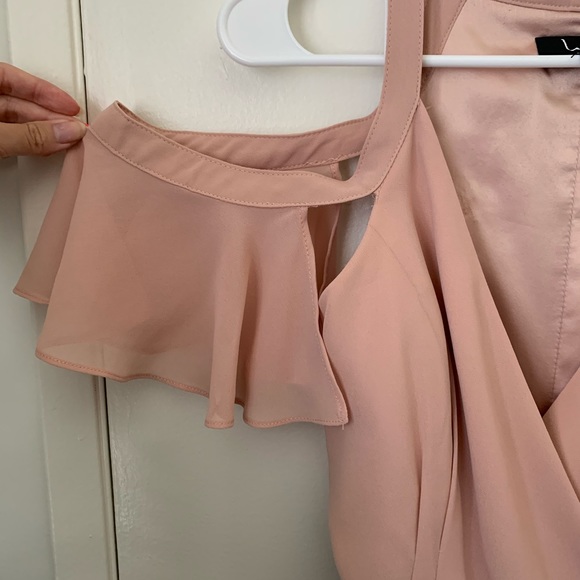 Blush Flowy Dress • Engagement Photo Dress - Picture 5 of 7